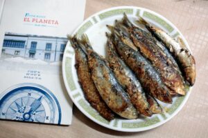 sardinas el planeta donde comer cerca del puerto deportivo de gijon