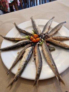 comer sardinas en gijon el lavaderu