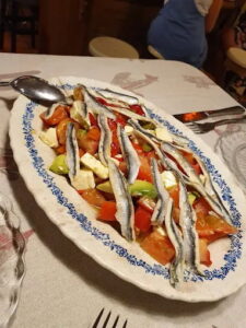 comer sardinas en gijon la jaula de los 3 grillos