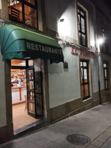 el planeta comer sardinas en gijon