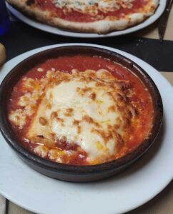 comer lasaña en gijon pizzeria trattoria d'aldo